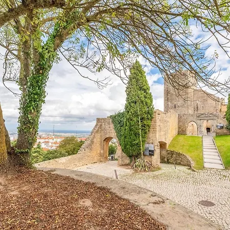 Maison d'hôtes Guest Ready - Charming Retreat In