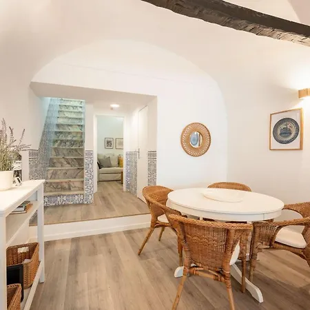 Guest Ready - Charming Retreat In 3* بالميلا