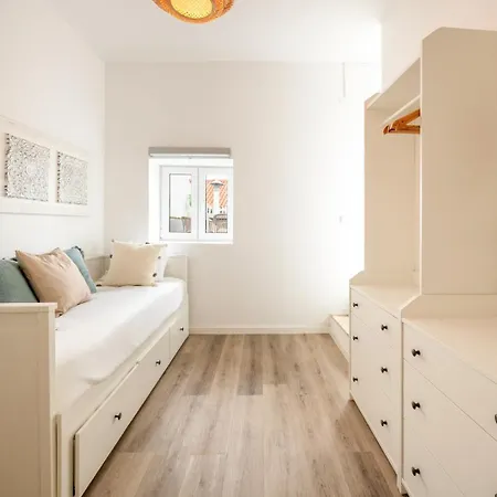 Guest Ready - Charming Retreat In بيت ضيافة بالميلا