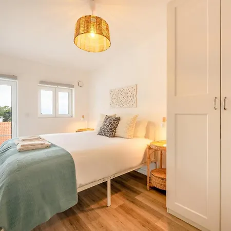Guest Ready - Charming Retreat In 3*
