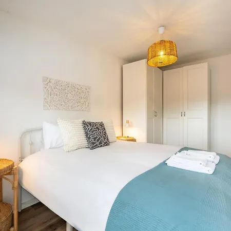 Guest Ready - Charming Retreat In 3* Palmela