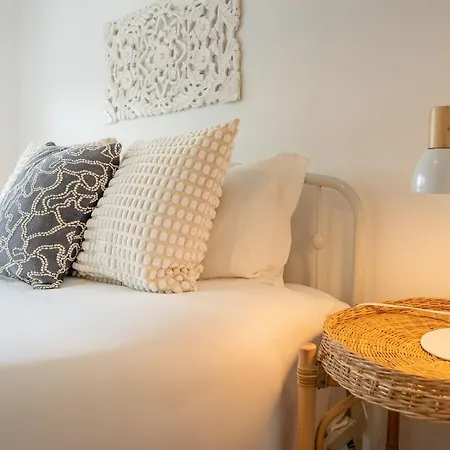 بيت ضيافة Guest Ready - Charming Retreat In 3*